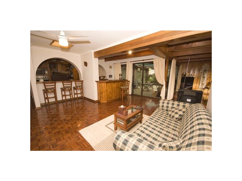 17  White Sands Drive, Seaton SA 5023