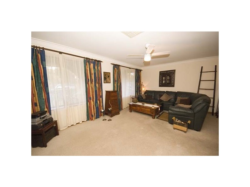 17  White Sands Drive, Seaton SA 5023