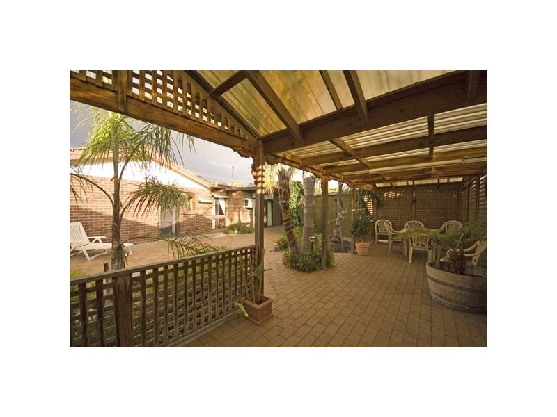 17  White Sands Drive, Seaton SA 5023