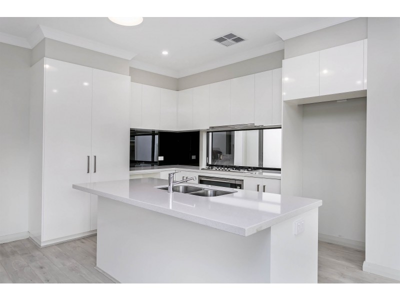 124A Beach Street, Grange SA 5022