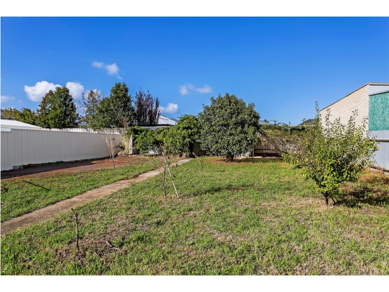 27 Kitchener Street, Kilburn SA 5084