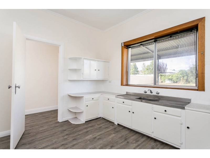 27 Kitchener Street, Kilburn SA 5084
