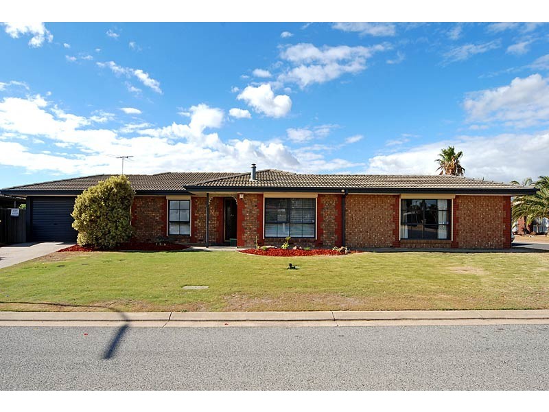 2 Woonda Crescent, North Haven SA 5018