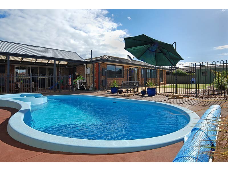 2 Woonda Crescent, North Haven SA 5018