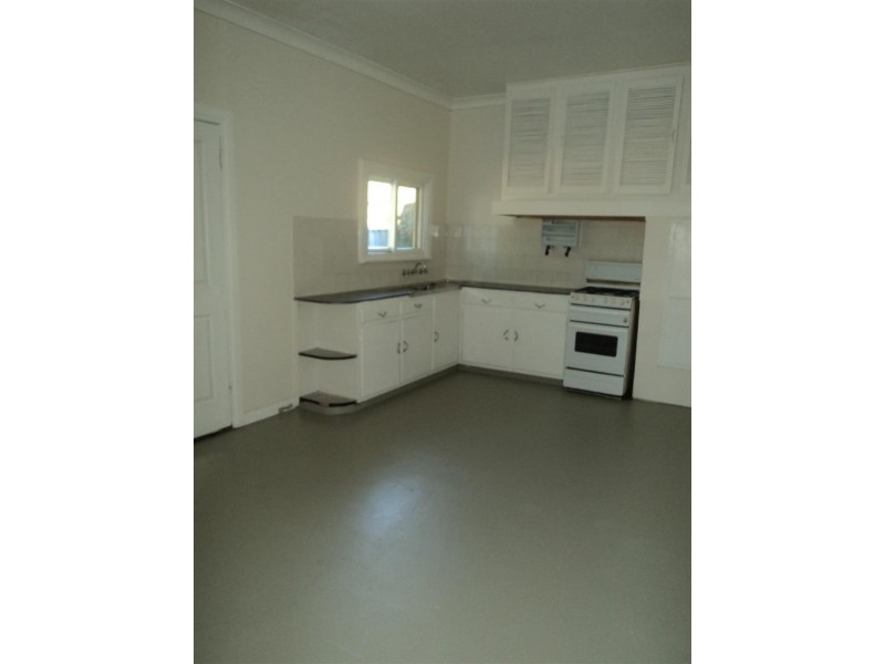 6 Railway Terrace, Largs Bay SA 5016