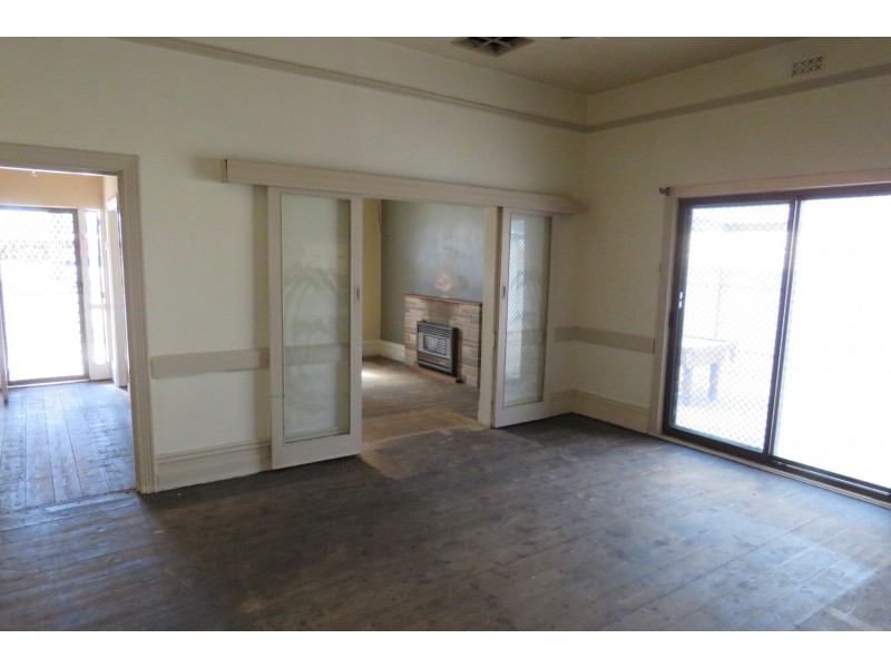 101 Port Road, Queenstown SA 5014