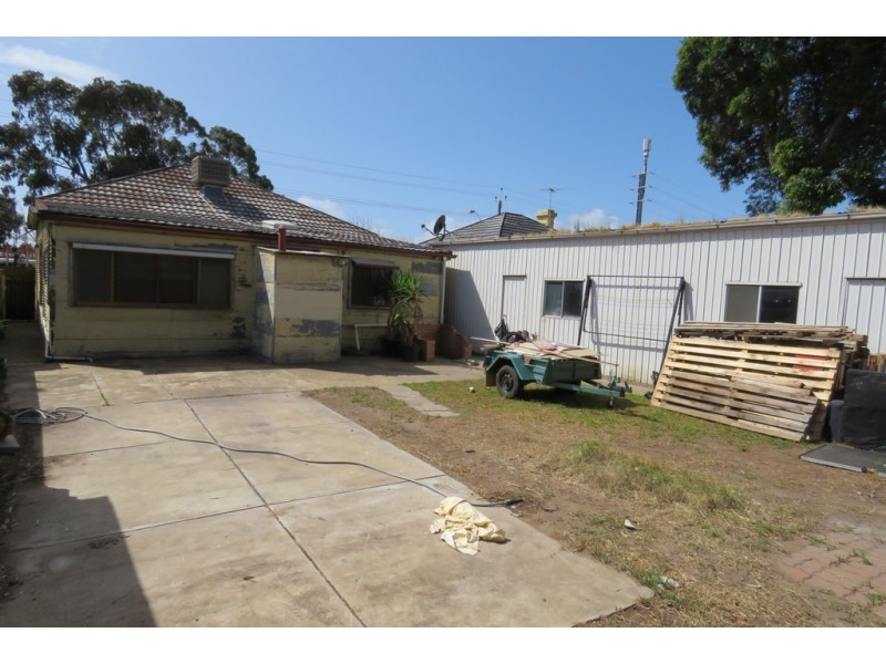 101 Port Road, Queenstown SA 5014