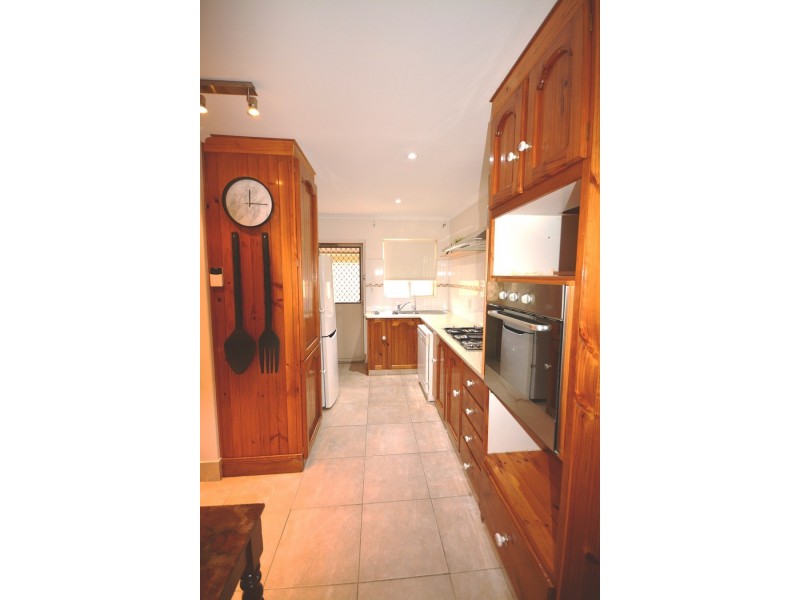 1 / 8 Lincoln Street, Rosewater SA 5013