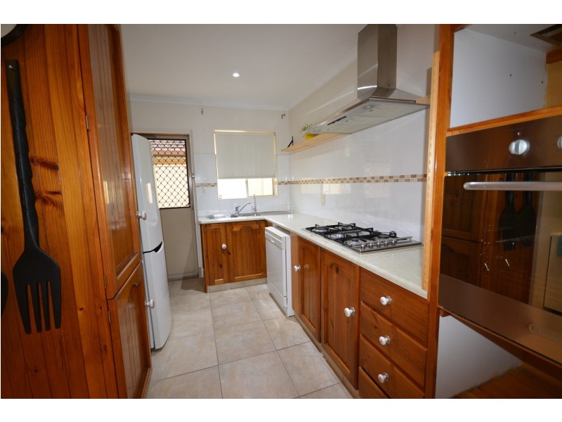 1 / 8 Lincoln Street, Rosewater SA 5013