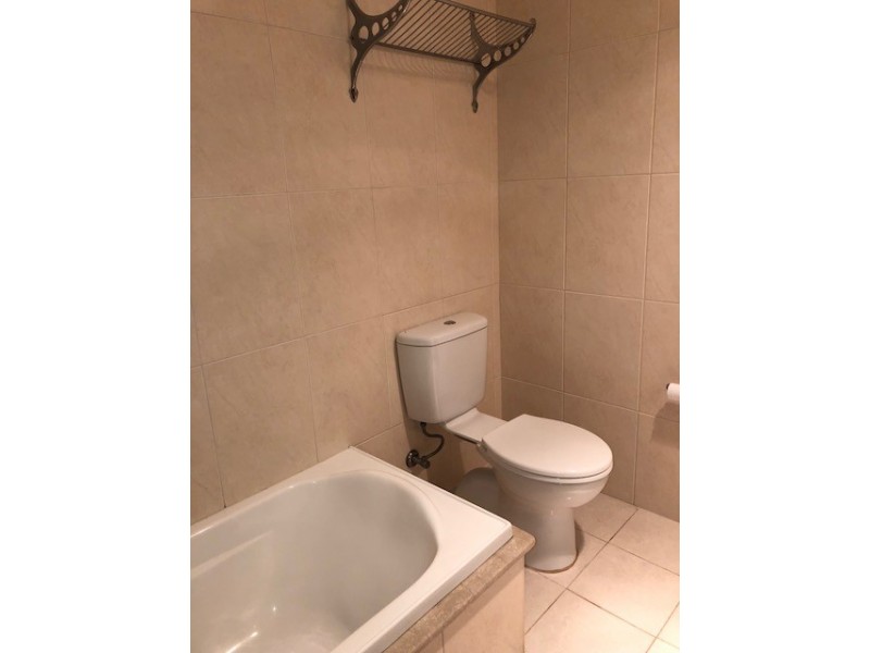 1 / 8 Lincoln Street, Rosewater SA 5013