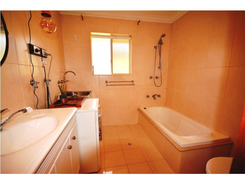 1 / 8 Lincoln Street, Rosewater SA 5013