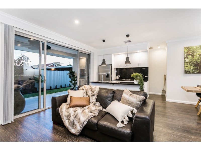 2 Hull Street, Taperoo SA 5017