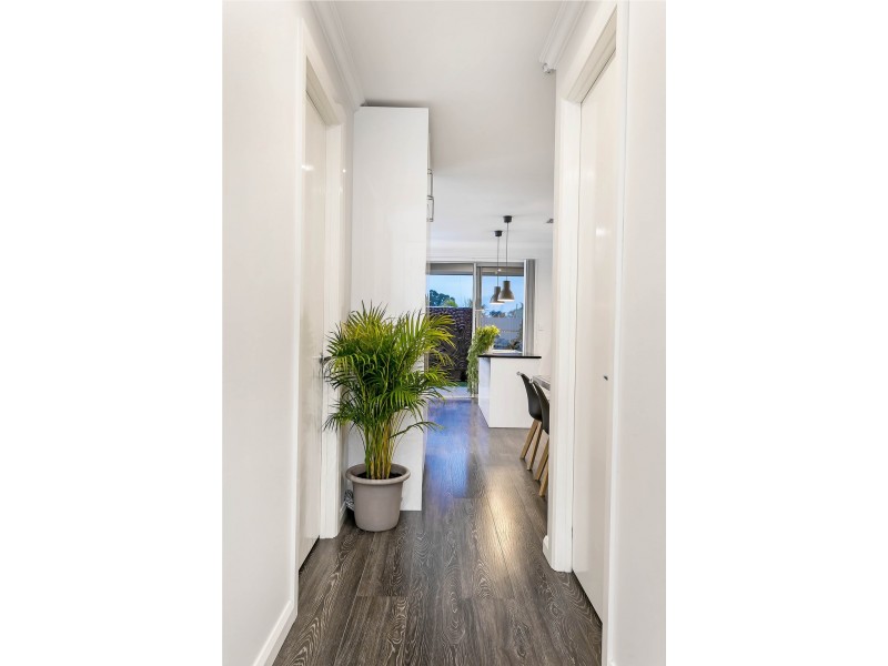 2 Hull Street, Taperoo SA 5017