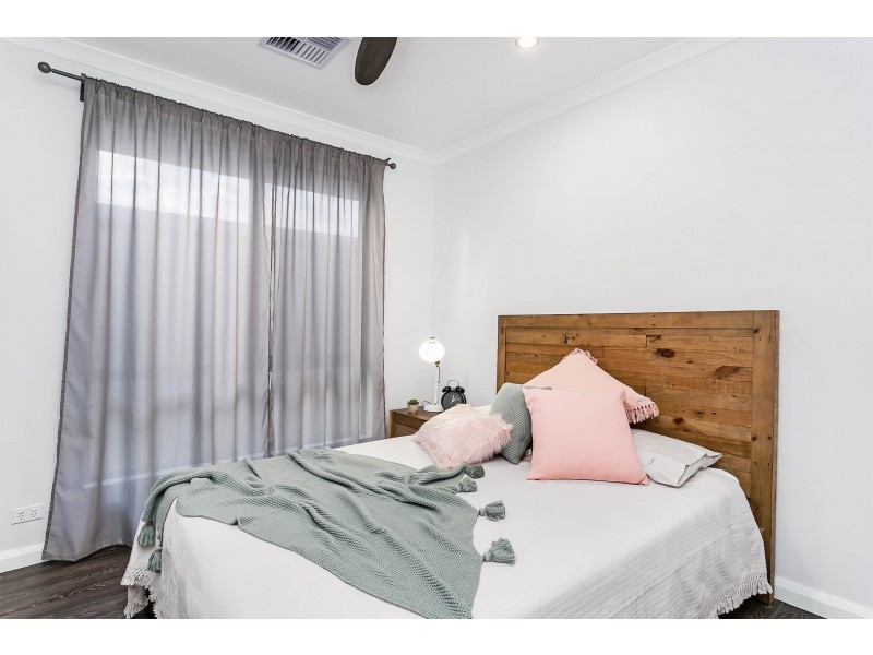 2 Hull Street, Taperoo SA 5017