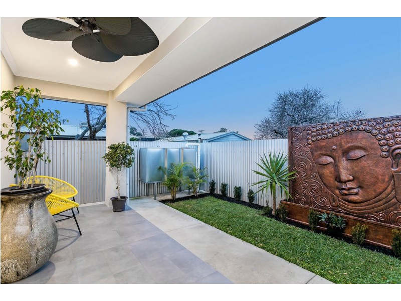 2 Hull Street, Taperoo SA 5017