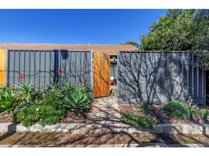 4/4 Fisher Street, Felixstow SA 5070