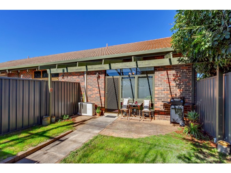 4/4 Fisher Street, Felixstow SA 5070