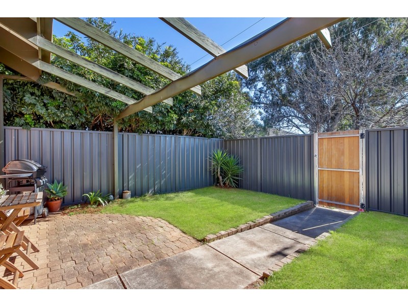 4/4 Fisher Street, Felixstow SA 5070