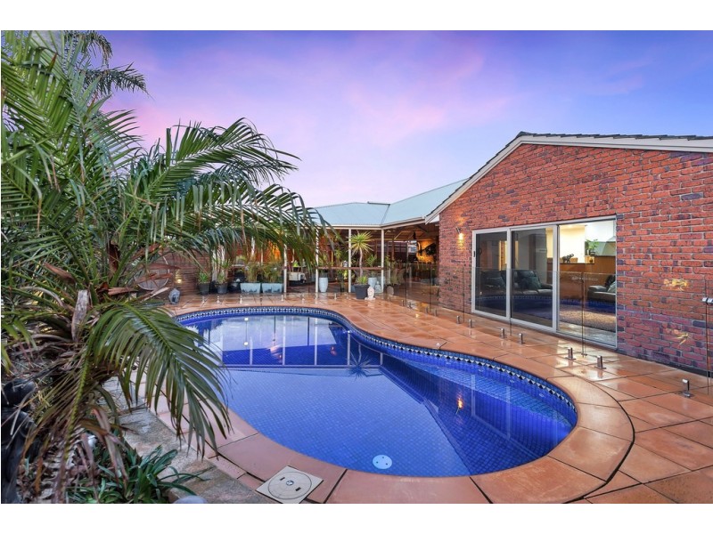 17 Gordon Luxton Drive, North Haven SA 5018