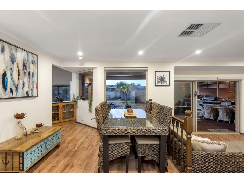 17 Gordon Luxton Drive, North Haven SA 5018