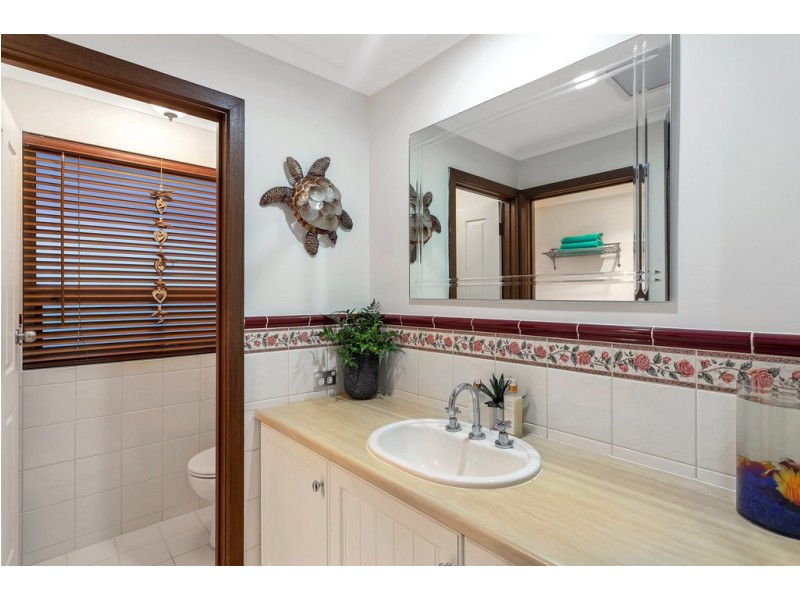 17 Gordon Luxton Drive, North Haven SA 5018
