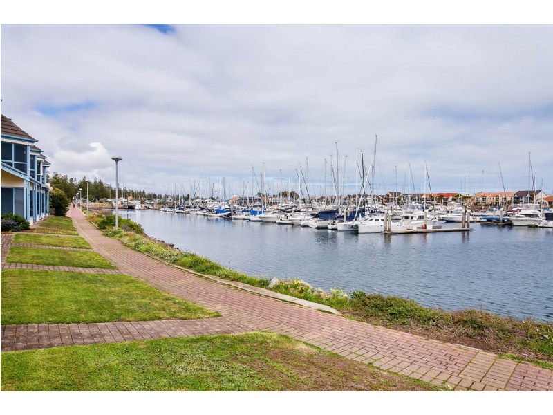 8/1 Falie Drive, North Haven SA 5018