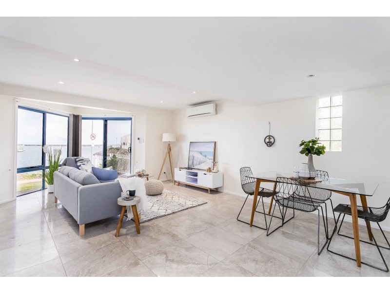 8/1 Falie Drive, North Haven SA 5018