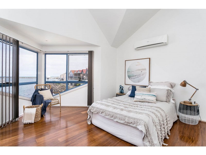 8/1 Falie Drive, North Haven SA 5018