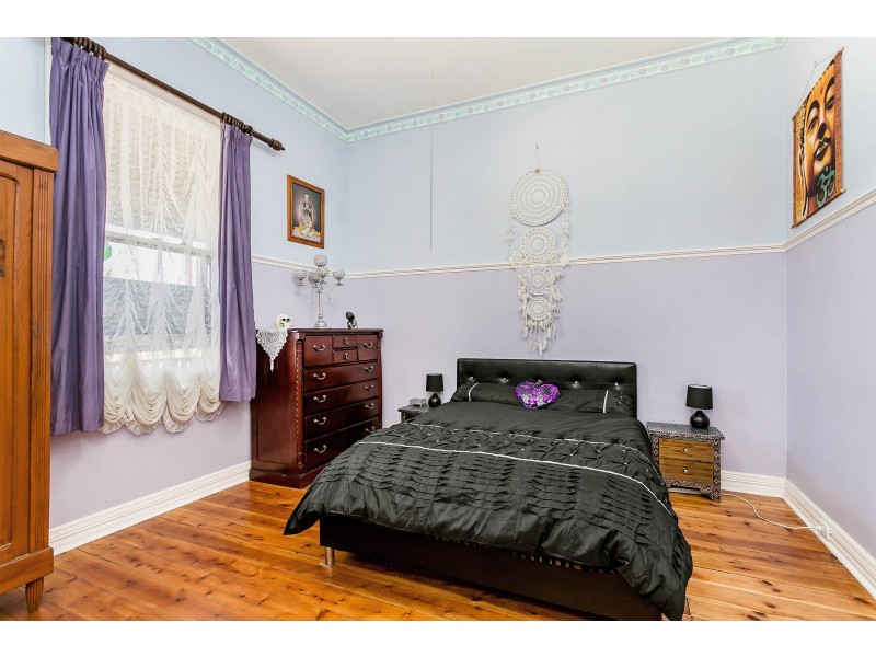 11 Edward Street, Ottoway SA 5013