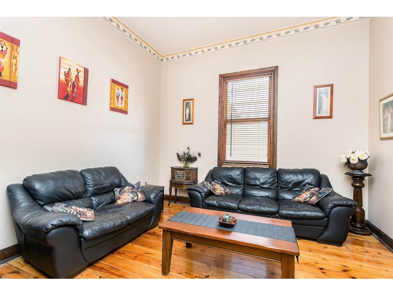 11 Edward Street, Ottoway SA 5013