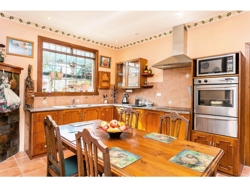 11 Edward Street, Ottoway SA 5013