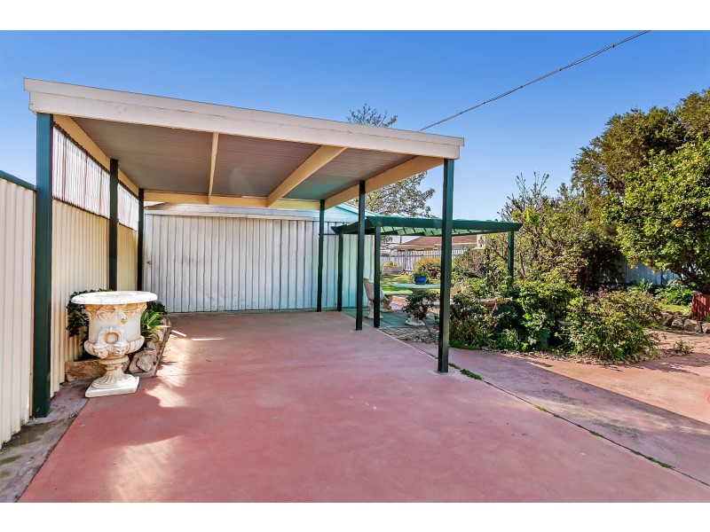 11 Edward Street, Ottoway SA 5013