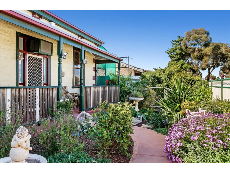 11 Edward Street, Ottoway SA 5013