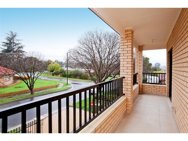 29 Maidos Grove, Valley View SA 5093