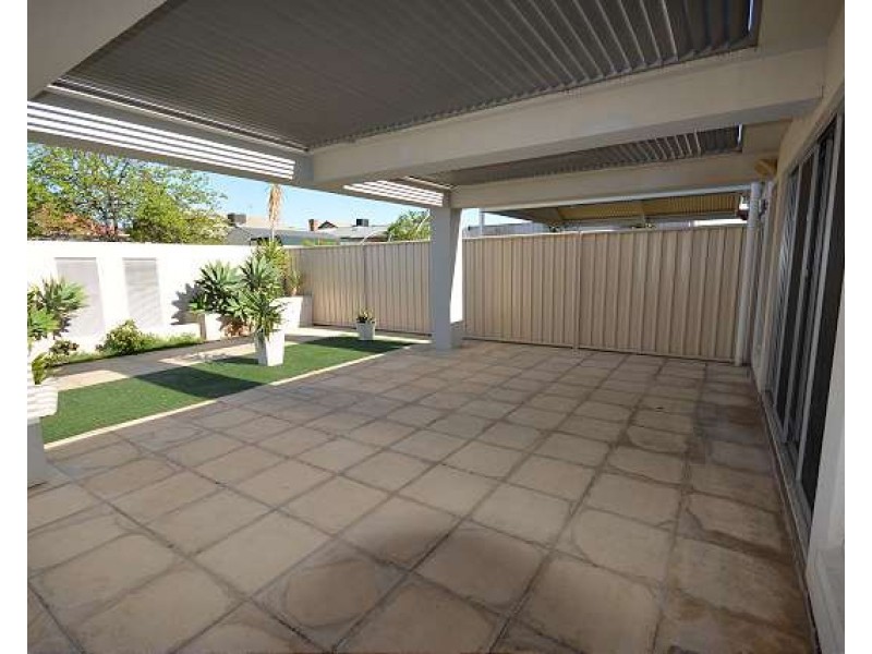 15 Sanderson Street, Peterhead SA 5016