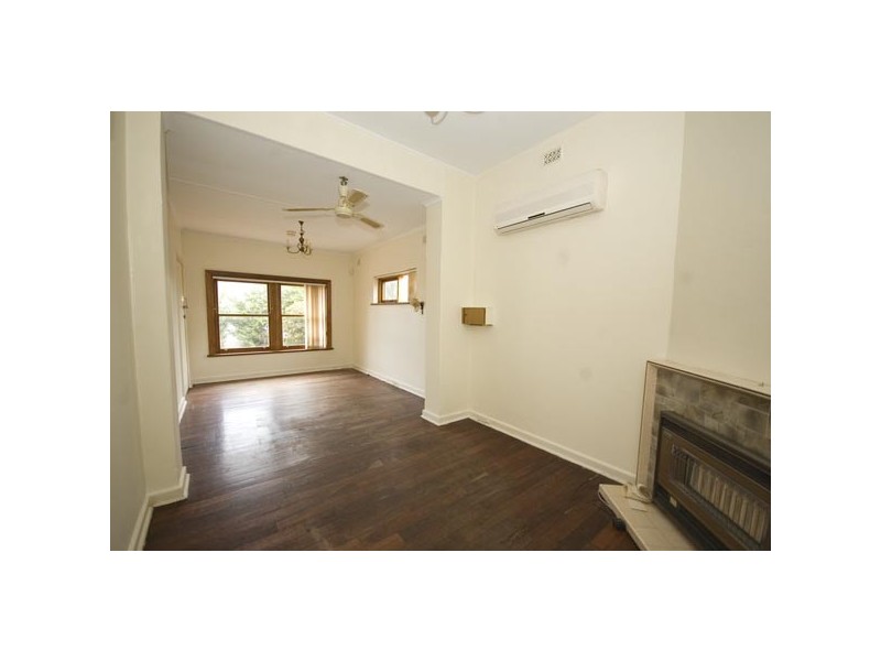 34 May Street, Birkenhead SA 5015