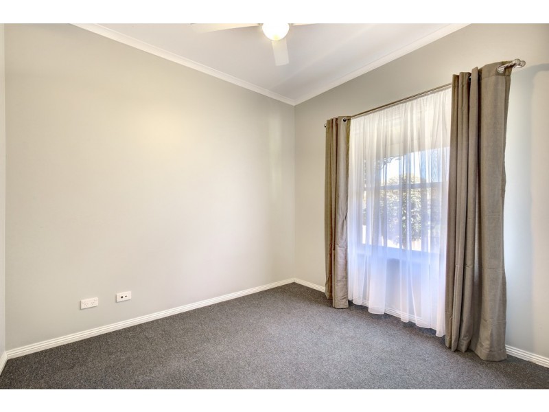 22 Chapman Court, Mawson Lakes SA 5095