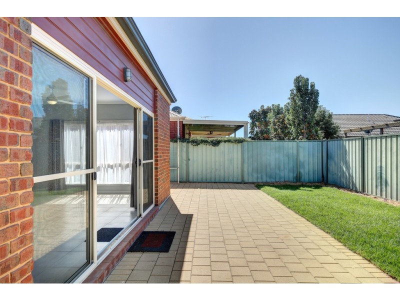22 Chapman Court, Mawson Lakes SA 5095
