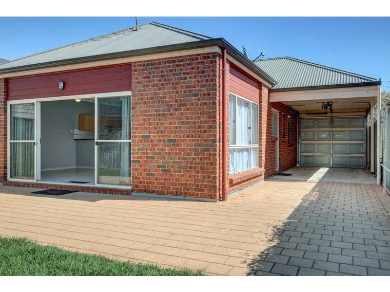 22 Chapman Court, Mawson Lakes SA 5095