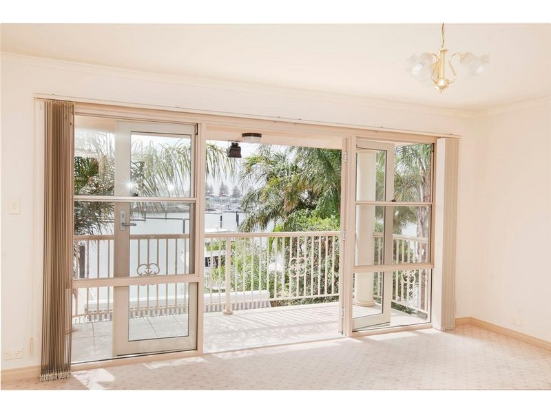 17A Gulf Point Drive, North Haven SA 5018