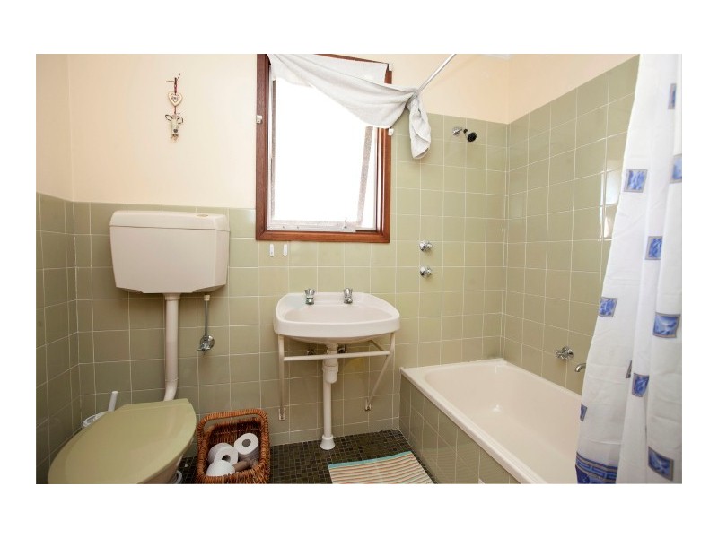 28 Tucker Crescent, North Haven SA 5018