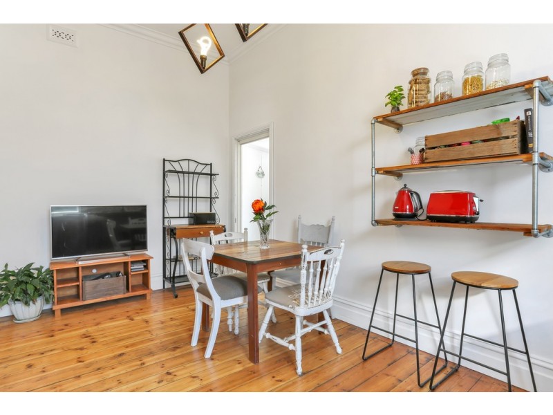 4 Swiggs Street, Birkenhead SA 5015