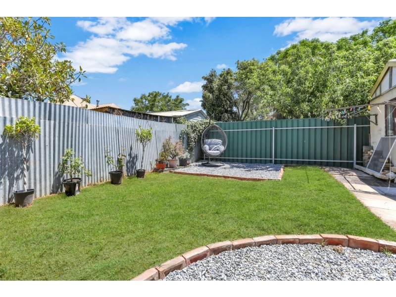 4 Swiggs Street, Birkenhead SA 5015