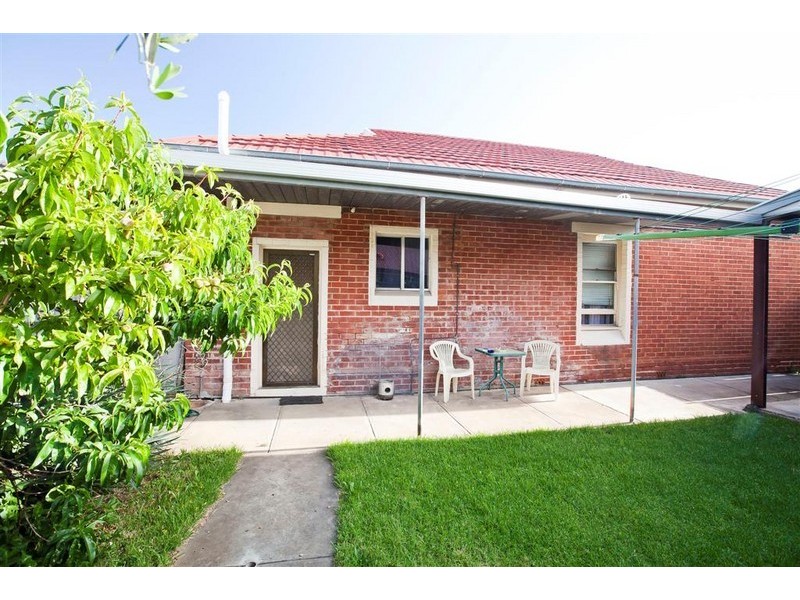 17 Thain Avenue, Findon SA 5023