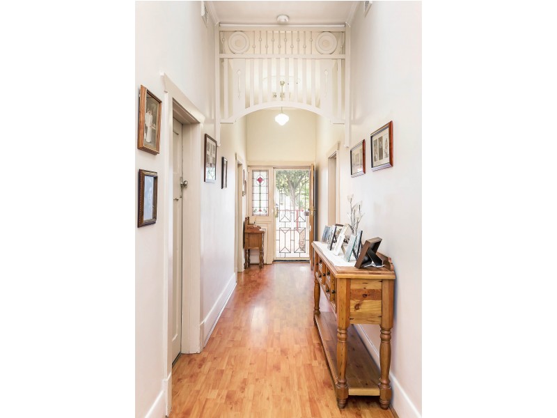 6 Olive street, Largs Bay SA 5016