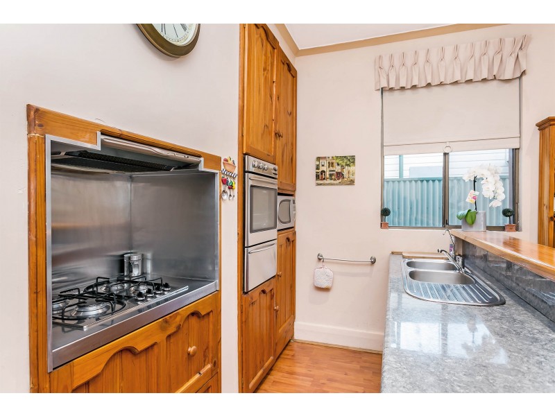 6 Olive street, Largs Bay SA 5016