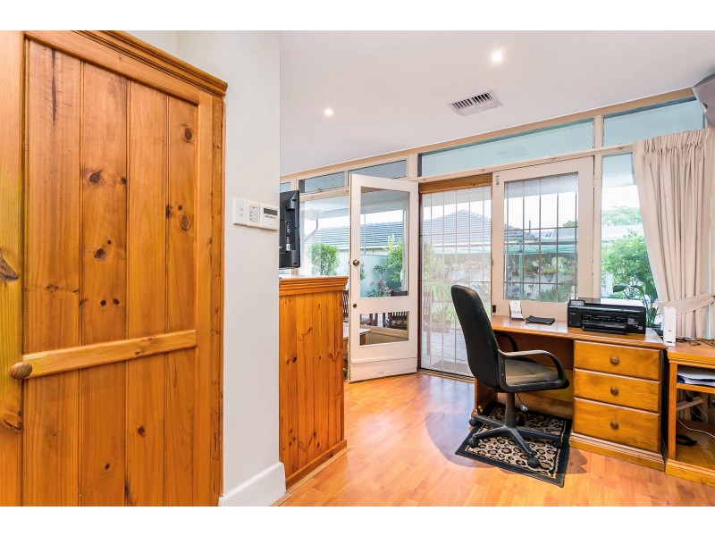 6 Olive street, Largs Bay SA 5016