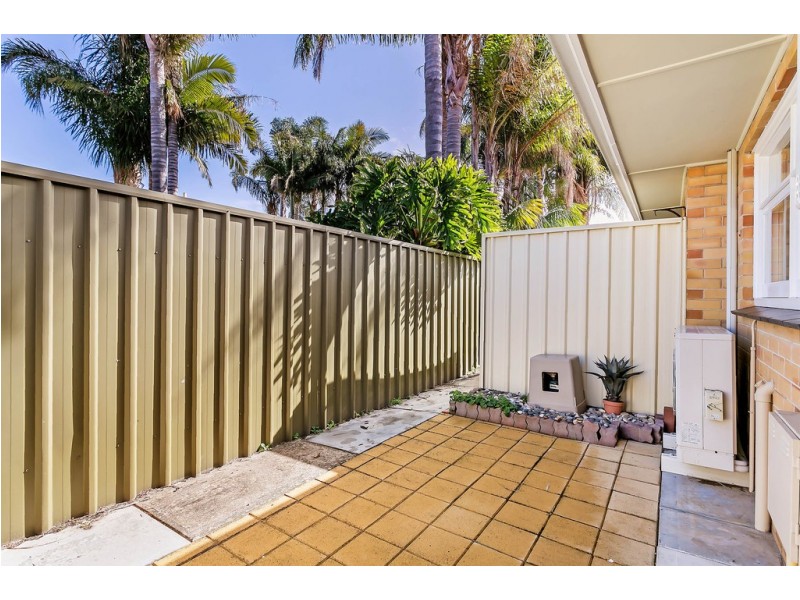 2/1 Giles Avenue, Glenelg SA 5045