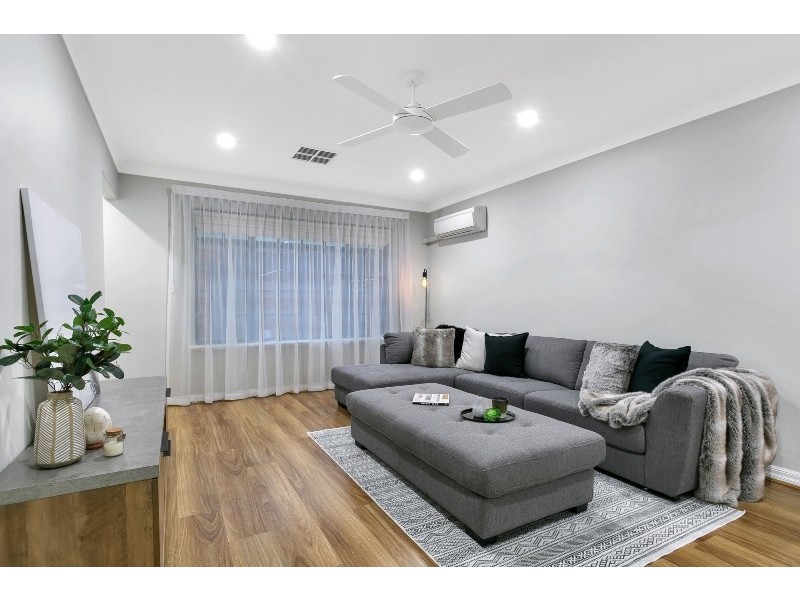 2/7 Moorea Court, West Lakes SA 5021