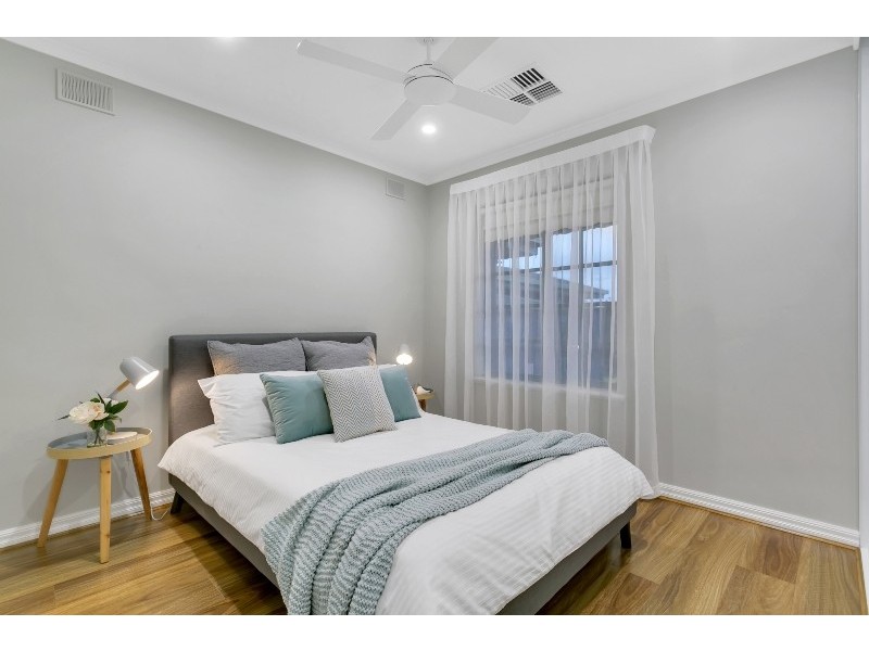 2/7 Moorea Court, West Lakes SA 5021